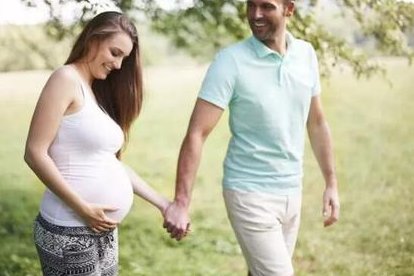 月经第四天进行试管移植时，是否还可以使用达菲林进行降调？